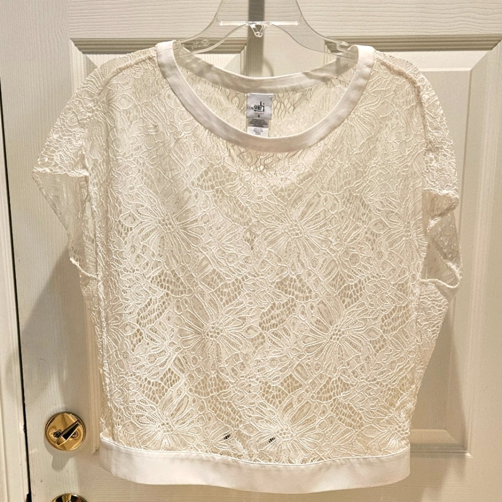 Cabi 5342 white lace top